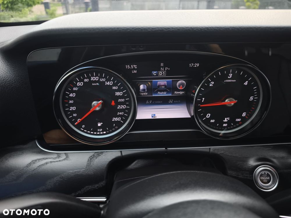 Mercedes-Benz Klasa E 220 d 9G-TRONIC AMG Line - 16