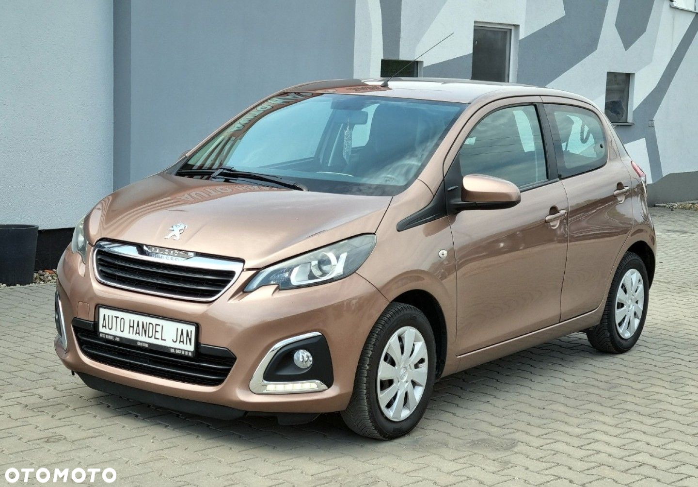 Peugeot 108 - 10