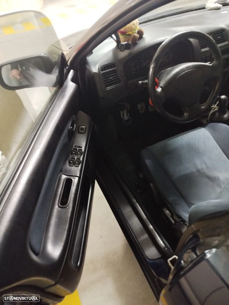 Mazda 323 ver-f-1-8 - 4