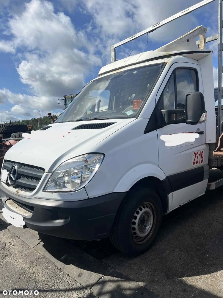 Mercedes-Benz Sprinter - 2