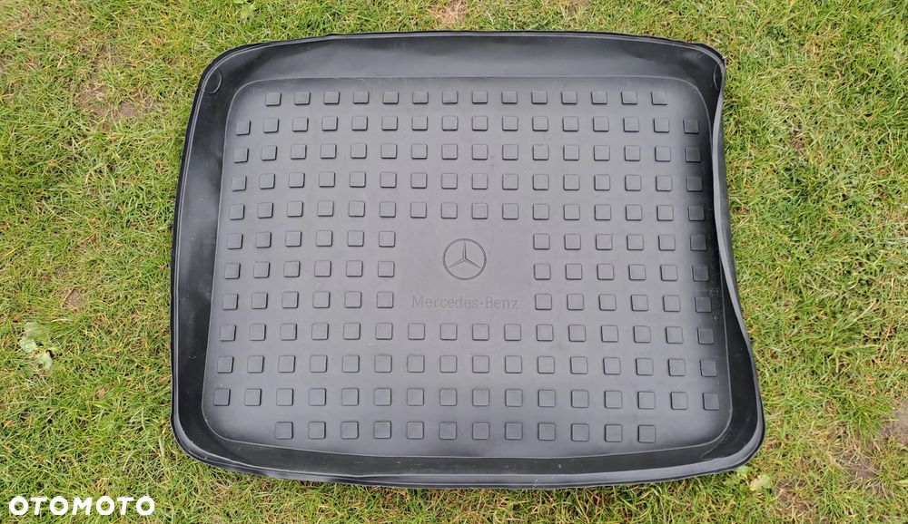 MERCEDES B-KLASA W245 MATA WYKŁADZINA BAGAŻNIKA B66680027 - 1