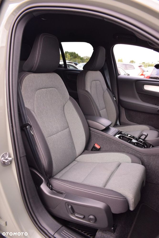 Volvo XC 40 - 21