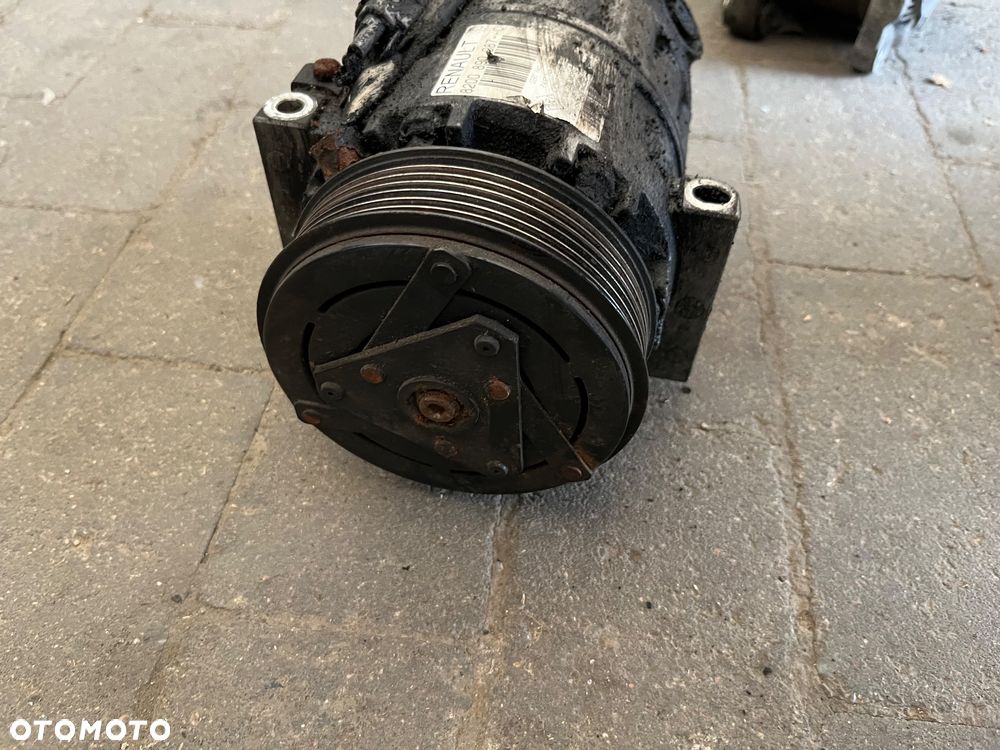 Sprężarka kompresor klimatyzacji Renault Laguna III 2.0 DCI - 2