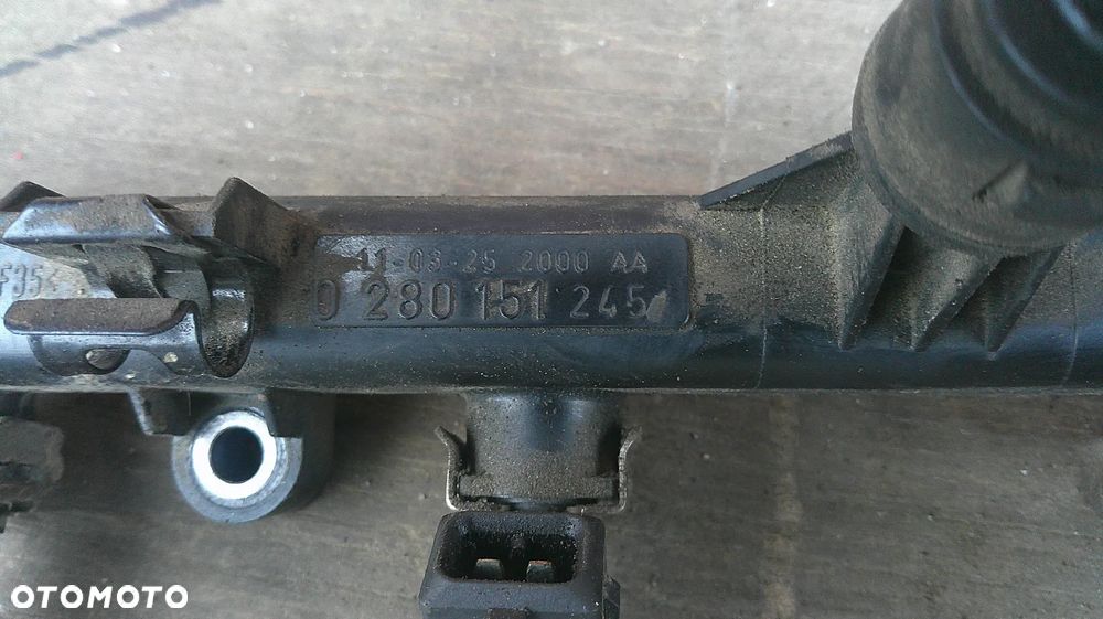 FIAT DOBLO II 1.4 16V LISTWA WTRYSKOWA 0280151245 - 2