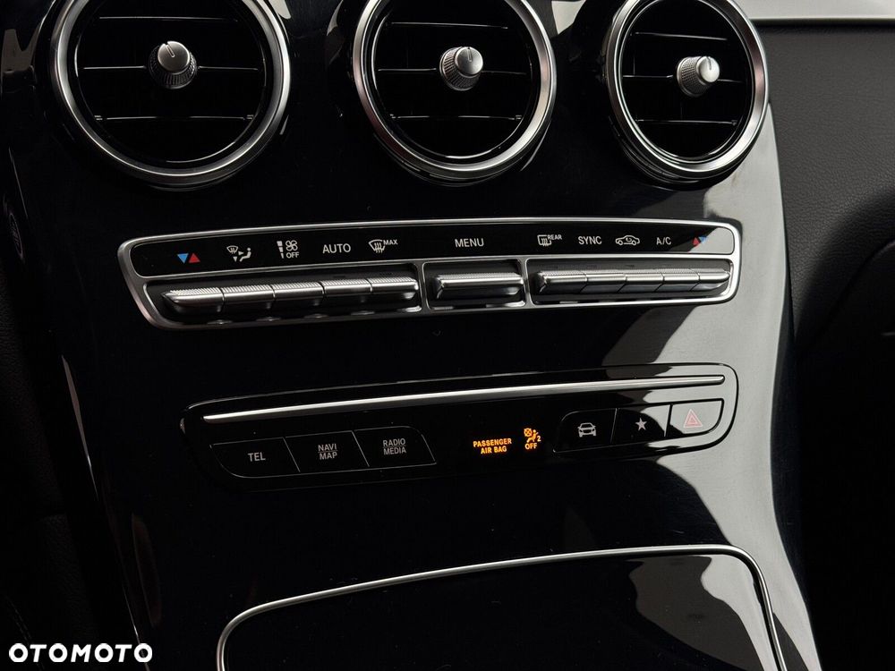 Mercedes-Benz GLC 200 d 4-Matic - 24