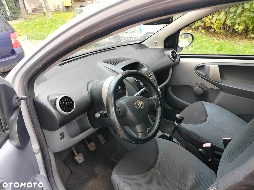 Toyota Aygo - 13