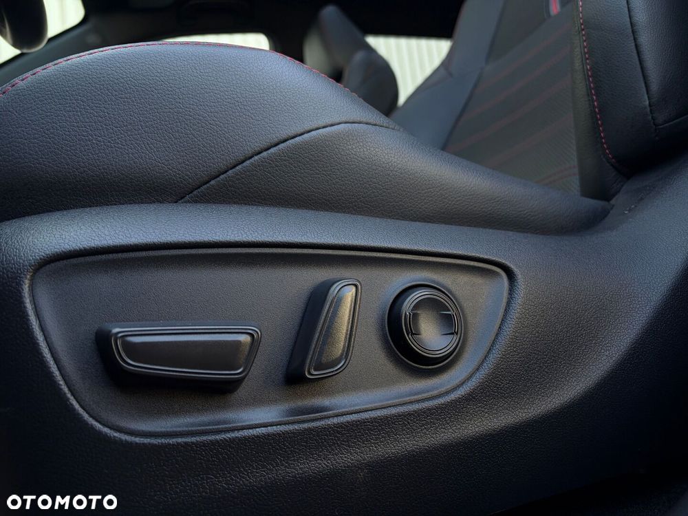 Toyota RAV4 2.5 Plug-In Hybrid Style 4x4 - 23