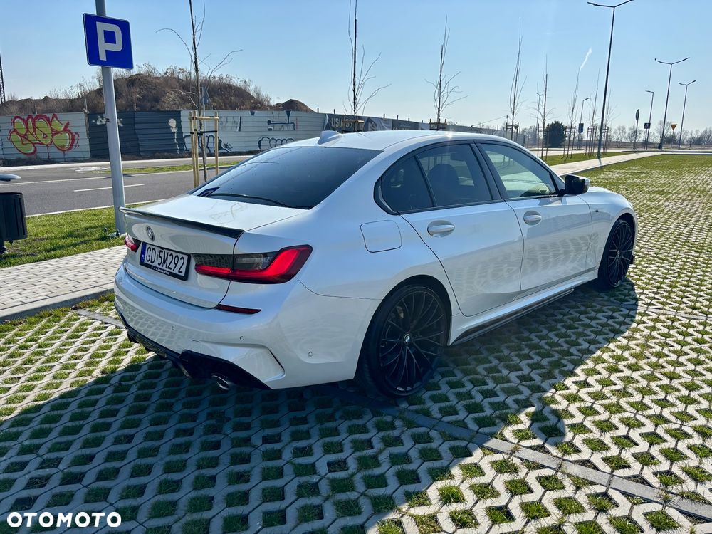 BMW Seria 3 320d xDrive M Sport Shadow sport - 11