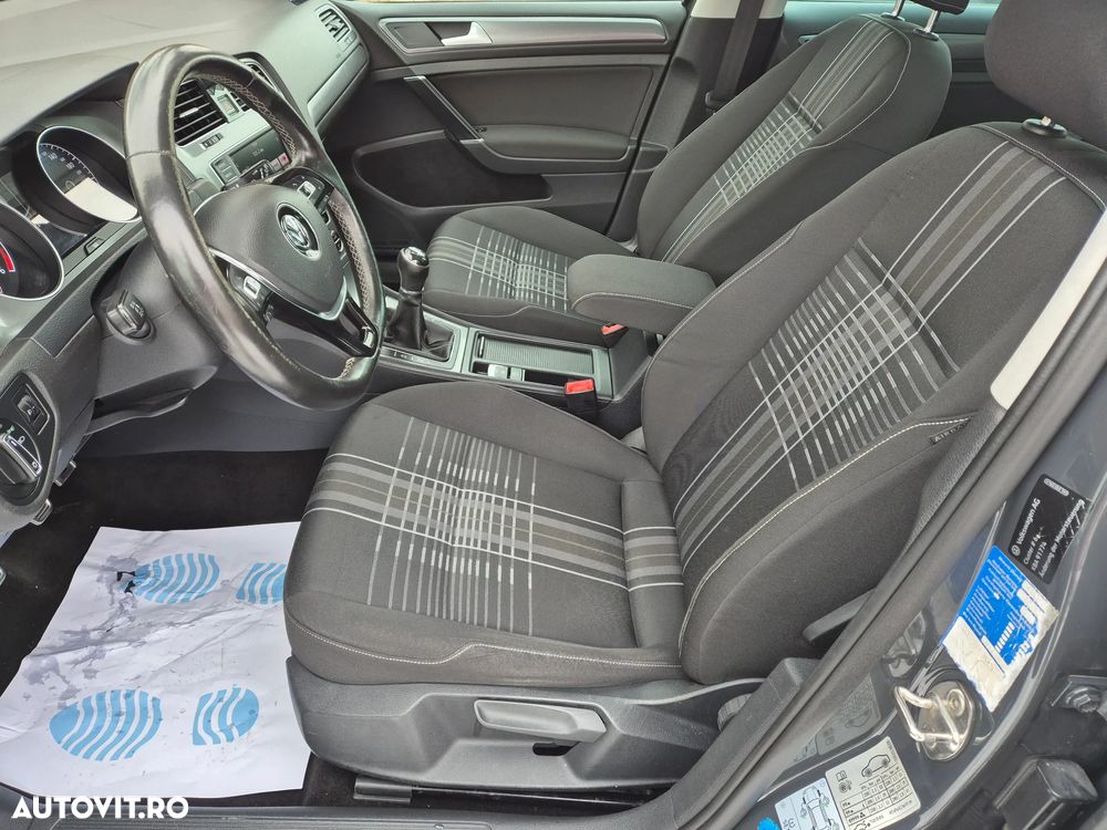 Volkswagen Golf 1.6 TDI 4Motion BlueMotion Technology Lounge - 5