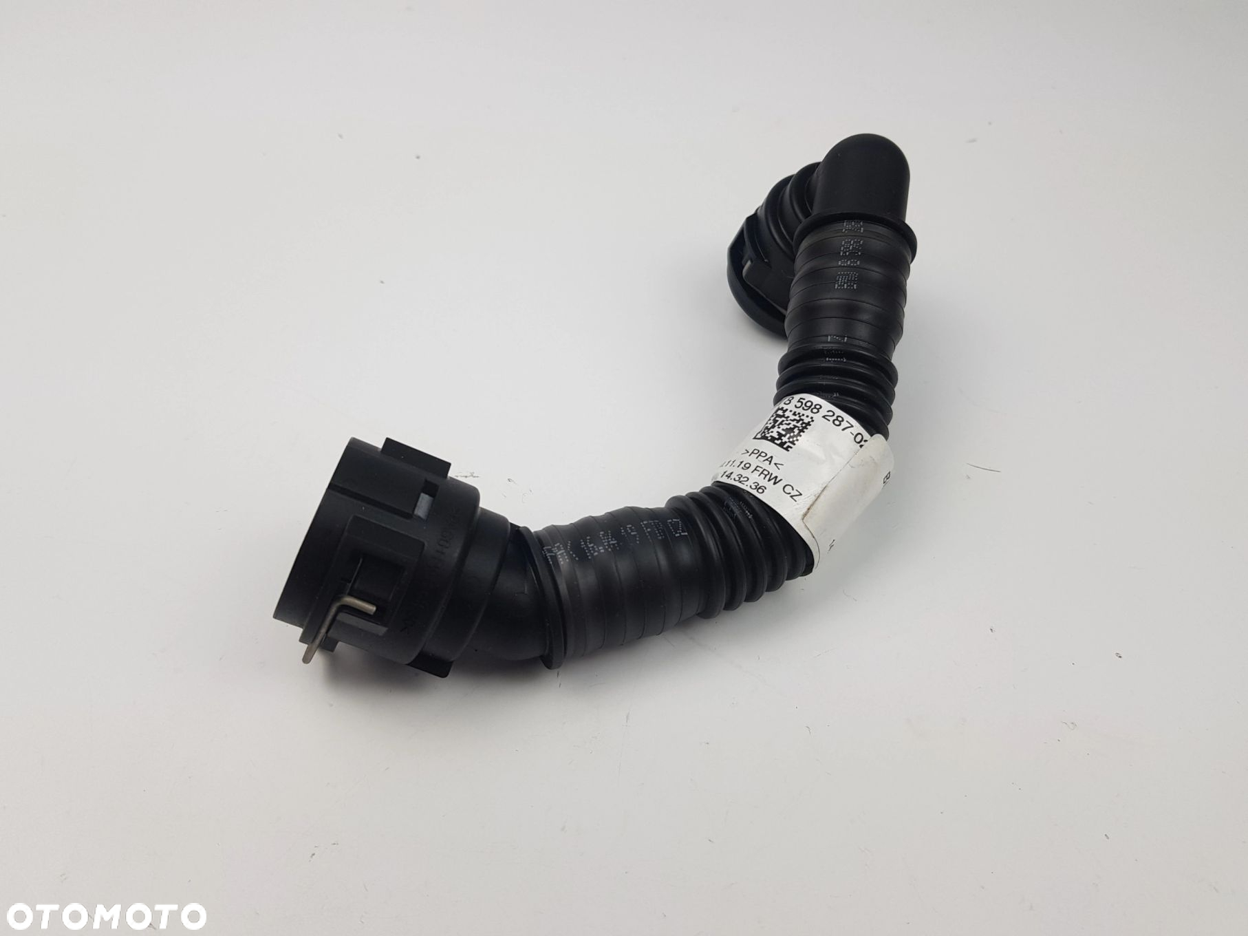 Przewód Rura głowicy cylindrów BMW G11 G20 G30 8598287 - 2