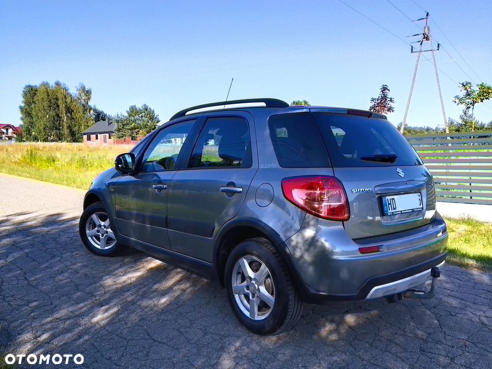 Suzuki SX4 - 4