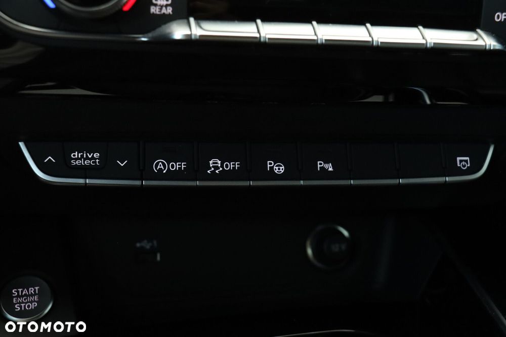 Audi A4 Limousine - 32