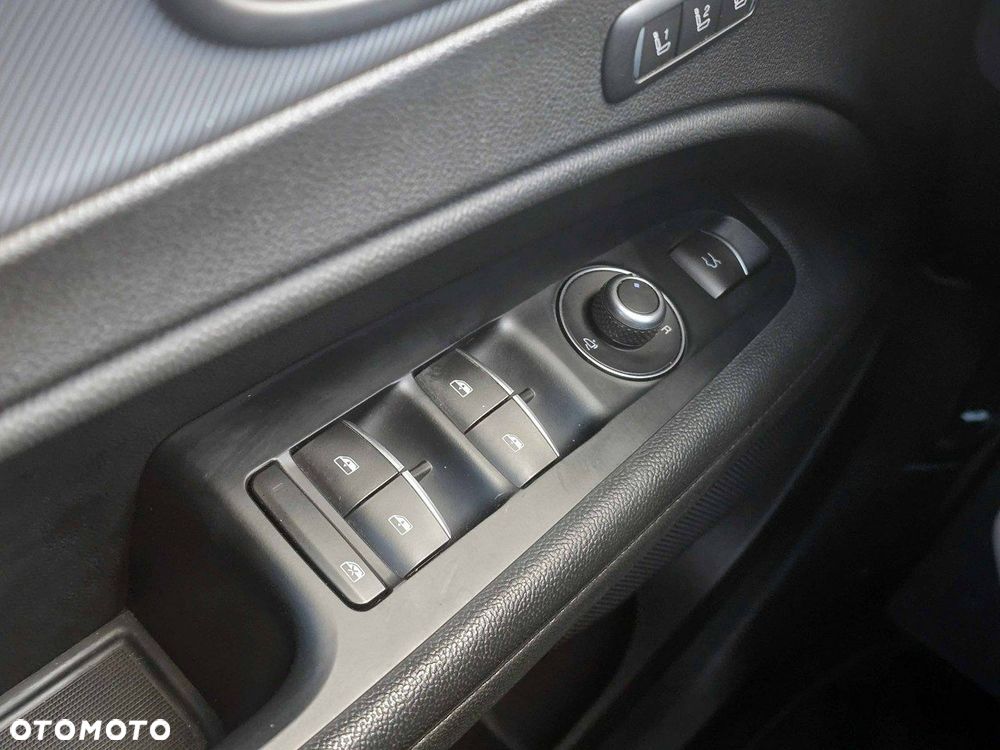 Alfa Romeo Stelvio - 6