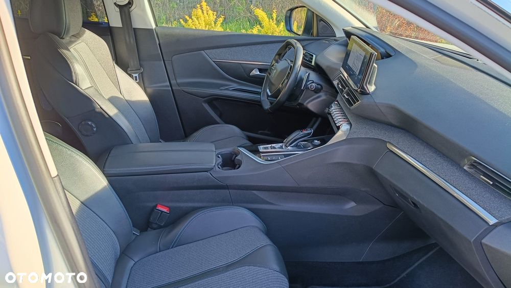 Peugeot 5008 BlueHDi 130 EAT8 Allure Pack - 16