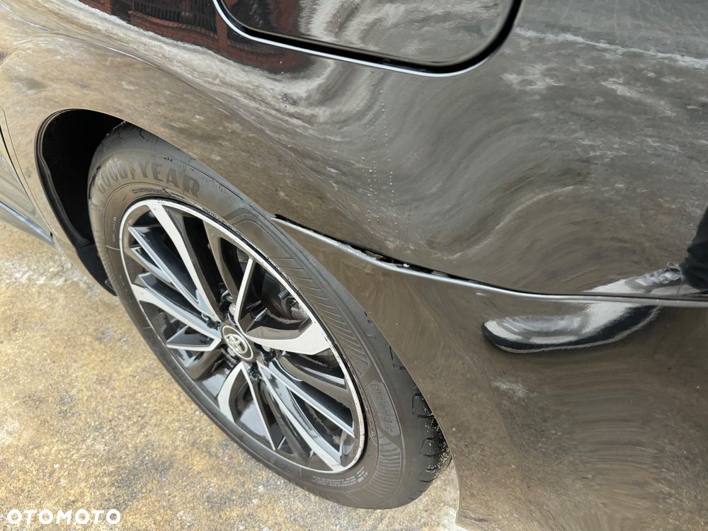 Toyota Avensis 2.0 D-4D Prestige - 17