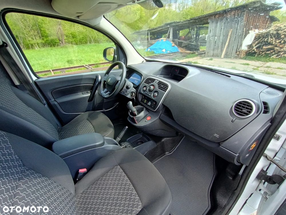 Renault Kangoo wersja MAXI LONG 1.5 diesel 90kM 2016 rok WEBASTO, NIEWIELKI PRZEBIEG-160tyś. SPRAWNY 100% ZAREJESTROWANY!!! - 28