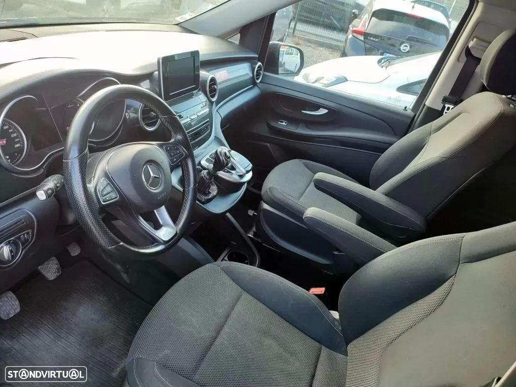 Mercedes-Benz V 220 d Longo Avantgarde - 4