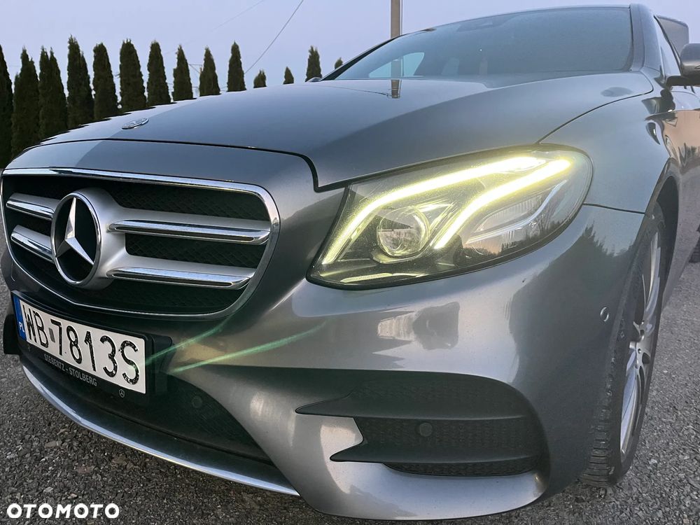 Mercedes-Benz Klasa E 400 d 4-Matic 9G-TRONIC - 32