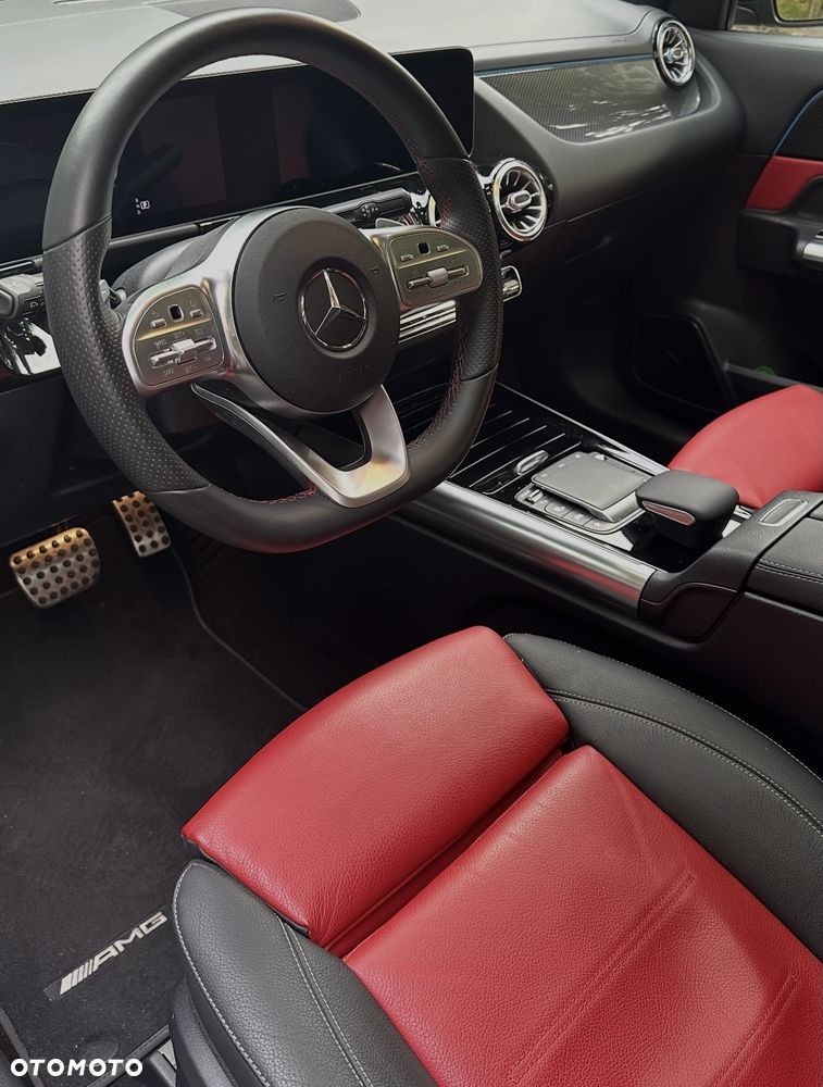 Mercedes-Benz GLA 250 4-Matic AMG Line - 2