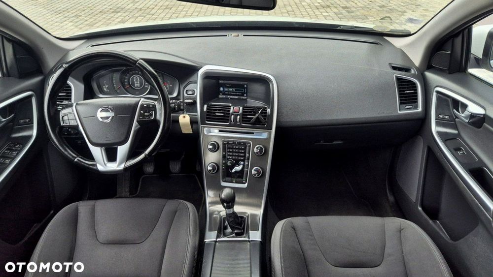 Volvo XC 60 D3 Momentum - 13