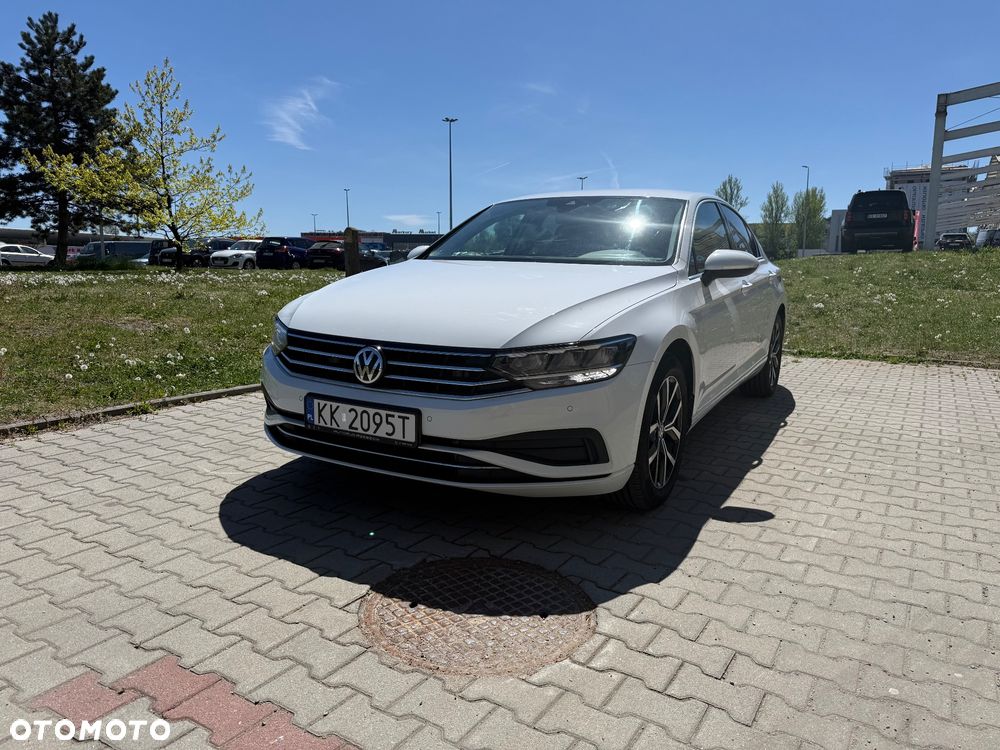 Volkswagen Passat 2.0 TSI Business DSG - 2