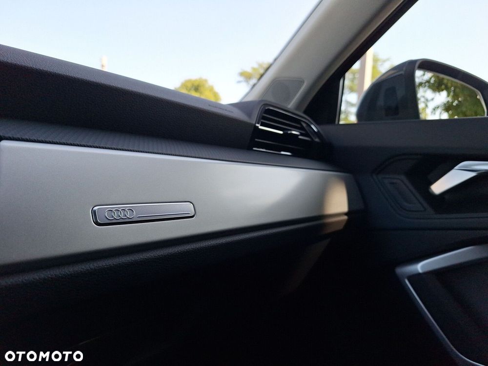 Audi Q3 Sportback - 30
