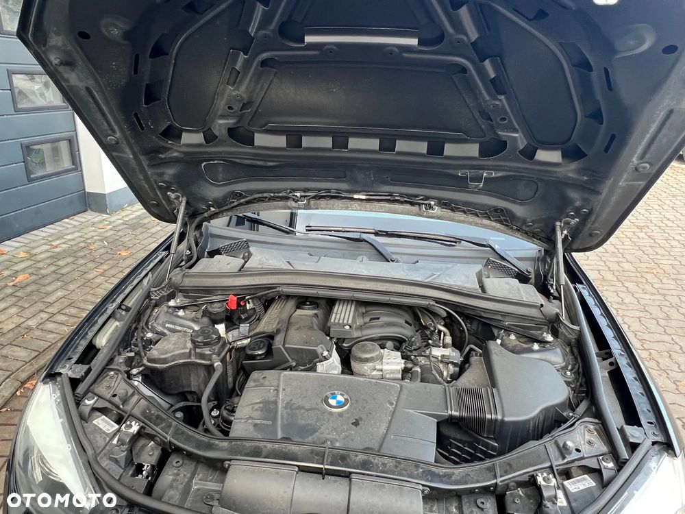 BMW X1 sDrive18i - 21