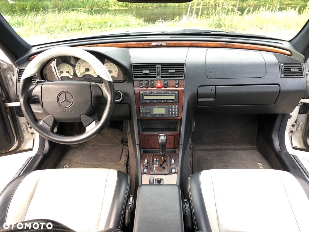 Mercedes-Benz Klasa C 43 AMG - 37