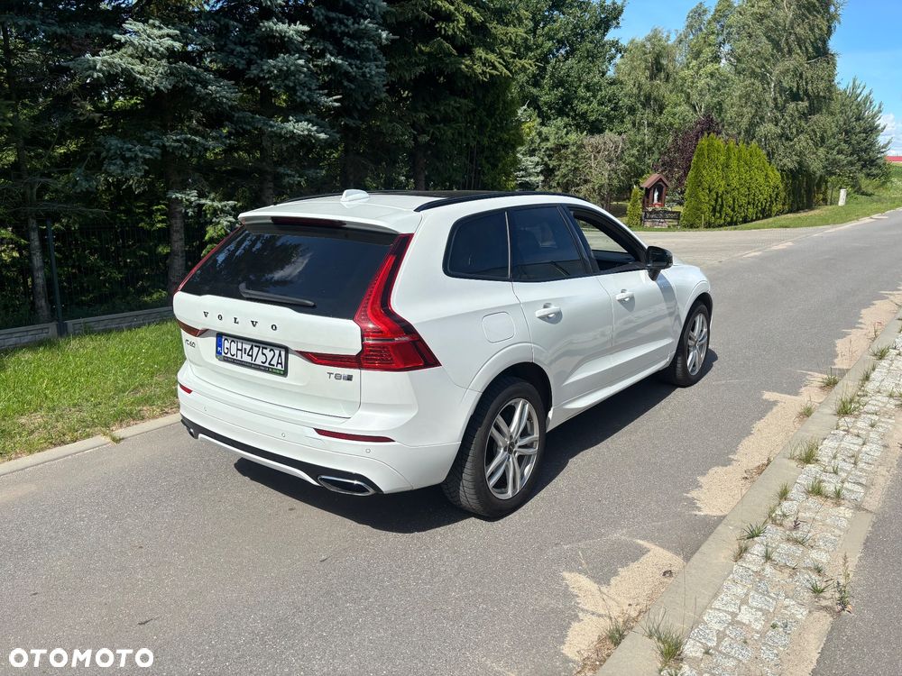 Volvo XC 60 T8 AWD Plug-In Hybrid R-Design - 5