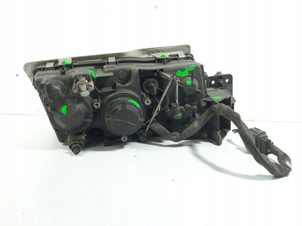 VOLVO FH520 EURO 4 07R LAMPA PRAWY PRZOD 21001668 - 13