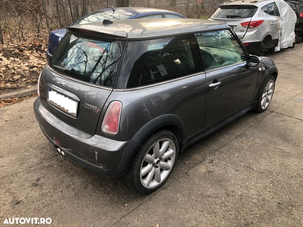 Dezmembrez Mini Cooper S 2005 gri argintiu - 6
