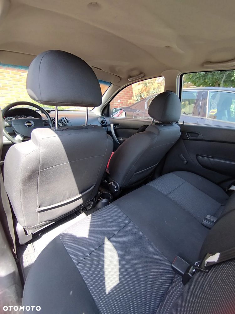 Chevrolet Aveo 1.2 16V Base+ - 28