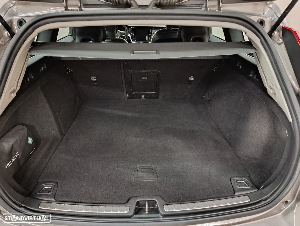 Volvo V60 2.0 D3 Inscription - 12