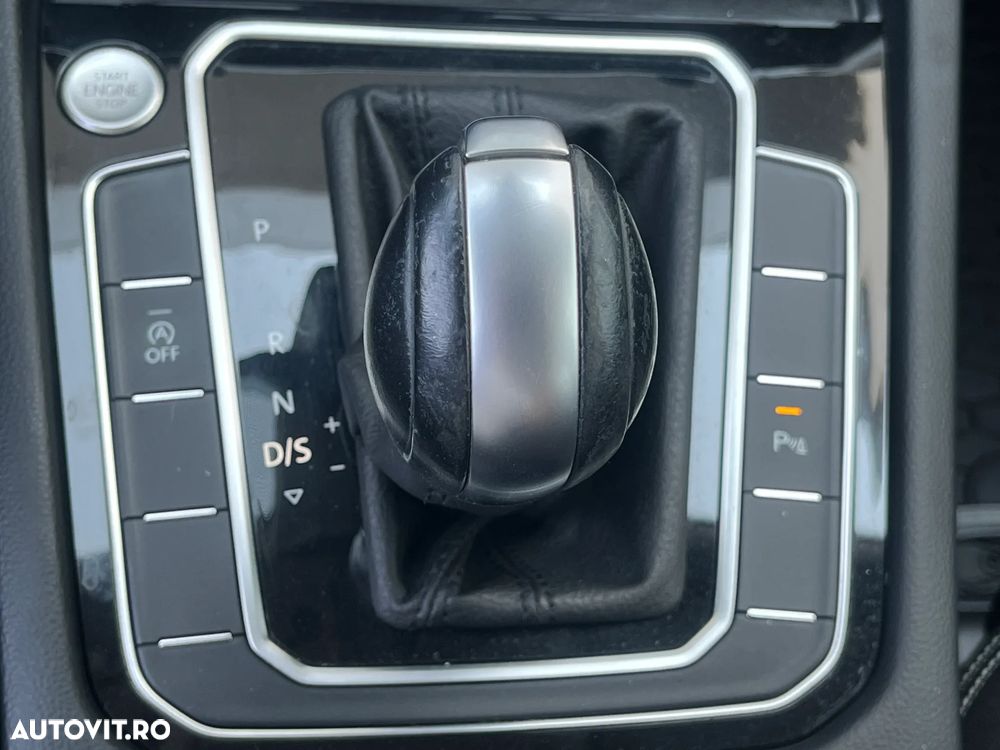 Volkswagen Passat 2.0 TDI DSG Comfortline - 26