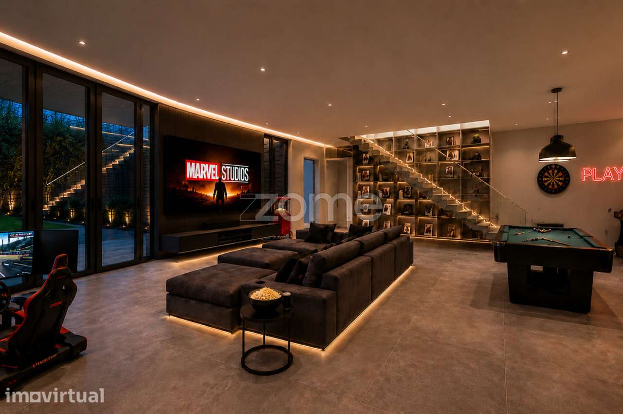 Moradia T5 em Espinho, junto à Praia Azul, 347 m² úteis e jardim - Grande imagem: 3/60