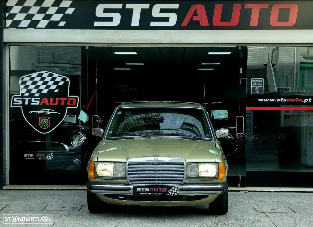 Mercedes-Benz W123 (1976-1986) 300 D - 6