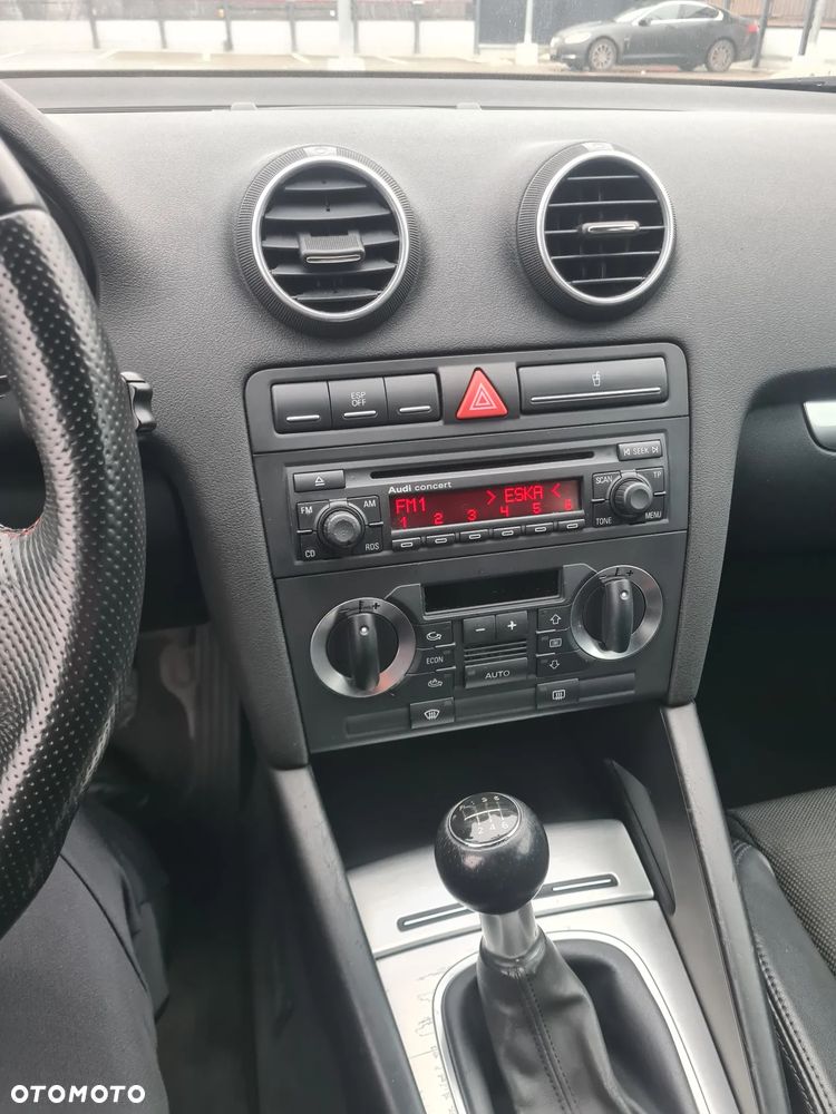 Audi A3 Sportback 2.0 FSI Ambition - 13