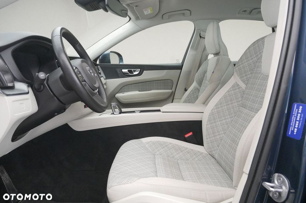 Volvo XC 60 B5 B AWD Core - 12