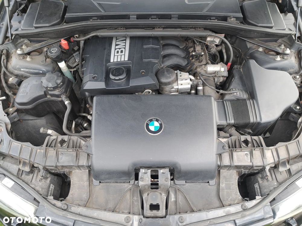 BMW Seria 1 116i - 38