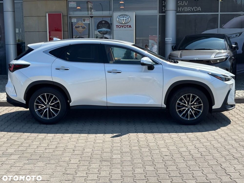 Lexus NX 350h Prestige 2WD - 8