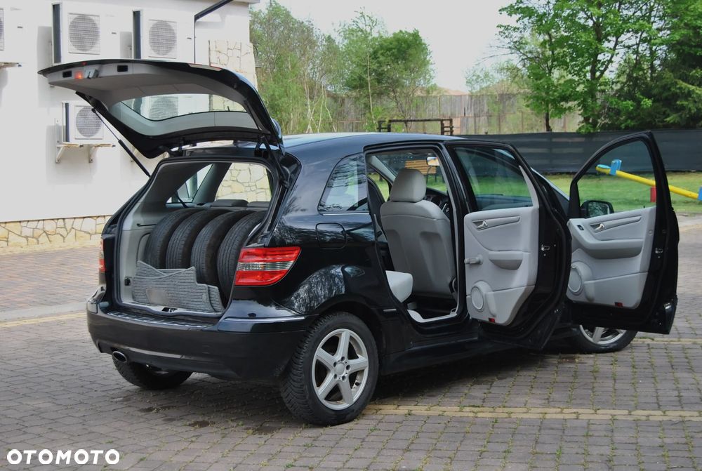 Mercedes-Benz Klasa B 180 CDI EU5 - 18