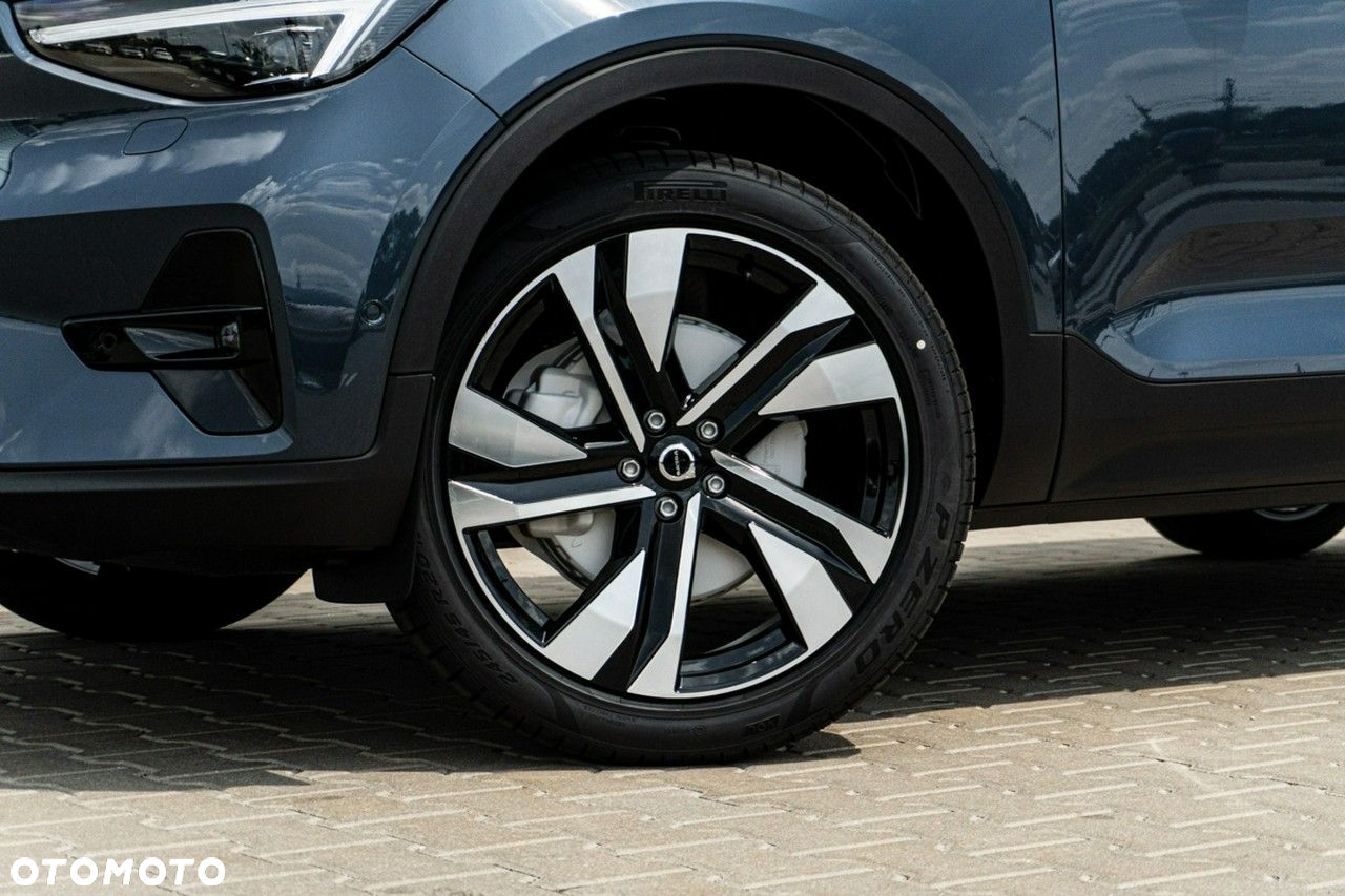 Volvo XC 40 - 3
