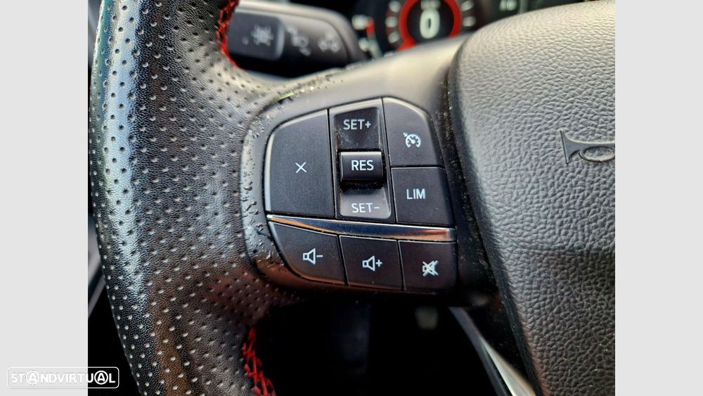 Ford Kuga 1.5 EcoBoost ST-Line - 14