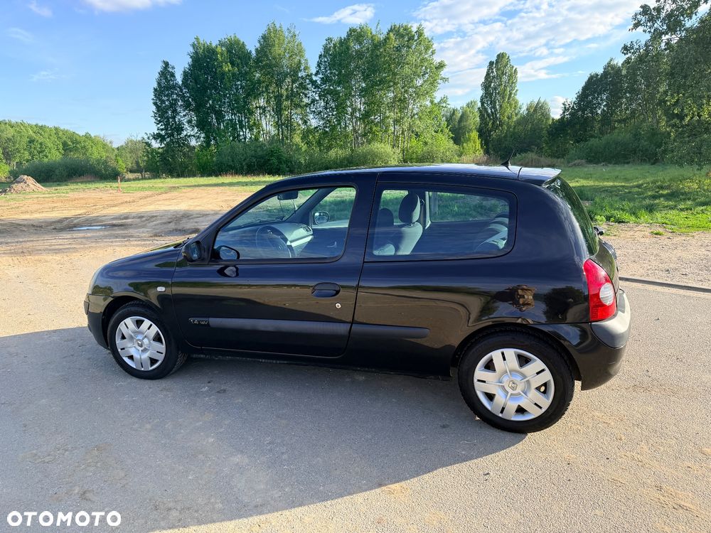 Renault Clio 1.4i RT 16V - 1