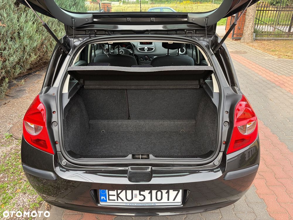 Renault Clio - 28