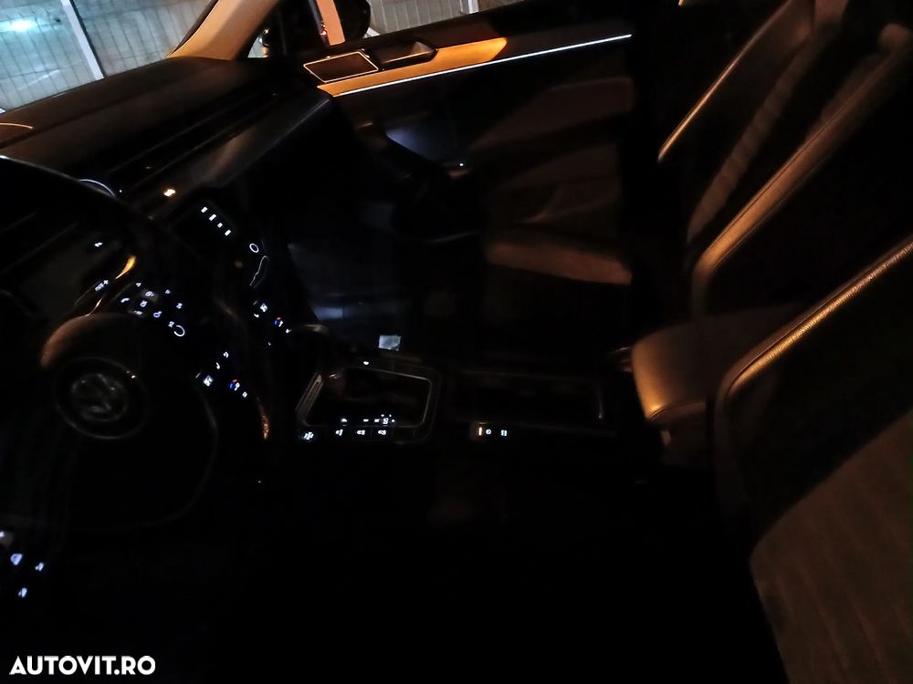 Volkswagen Passat Variant 2.0 TDI DSG R Executive - 15