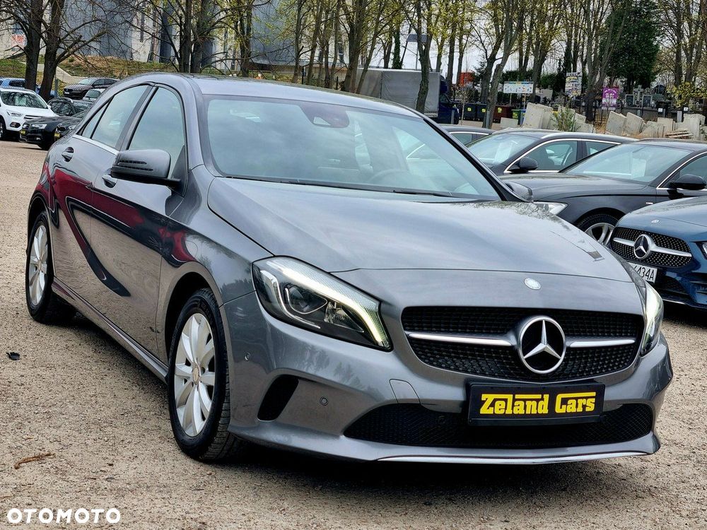Mercedes-Benz Klasa A 180 7G-DCT Style - 3