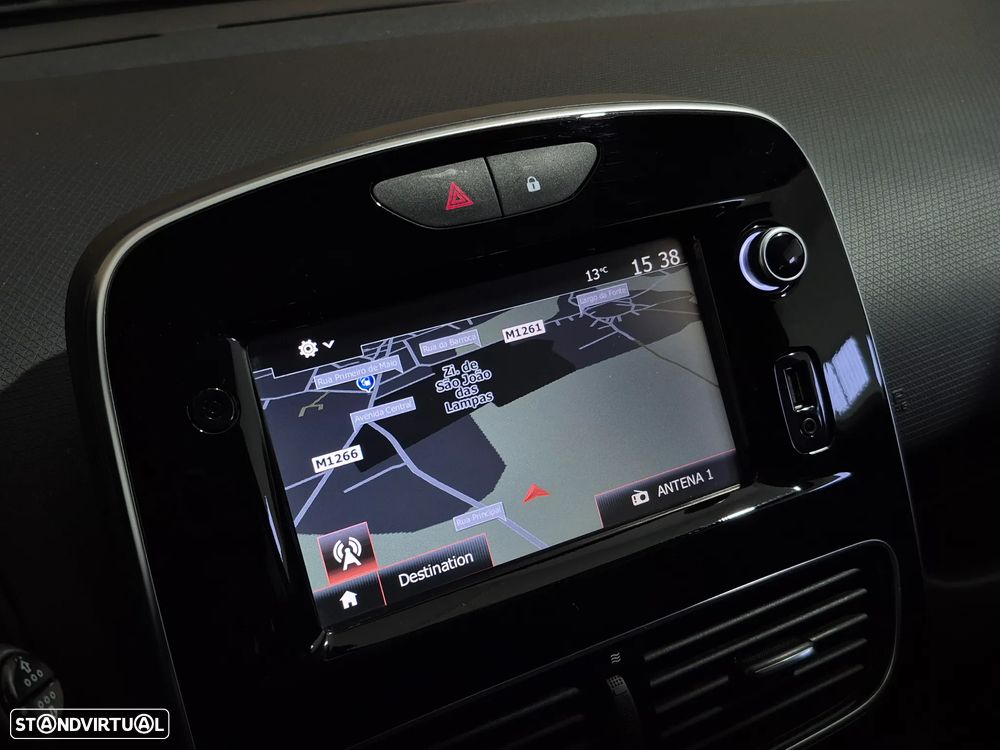 Renault Clio Sport Tourer 0.9 TCe Limited - 18