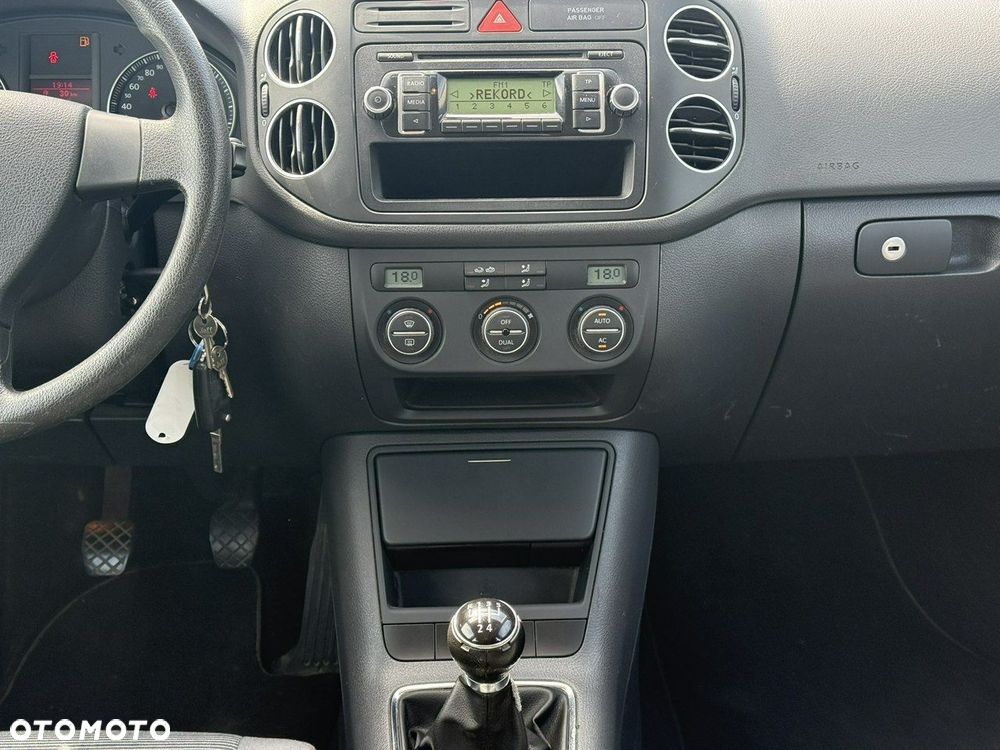 Volkswagen Golf Plus - 14
