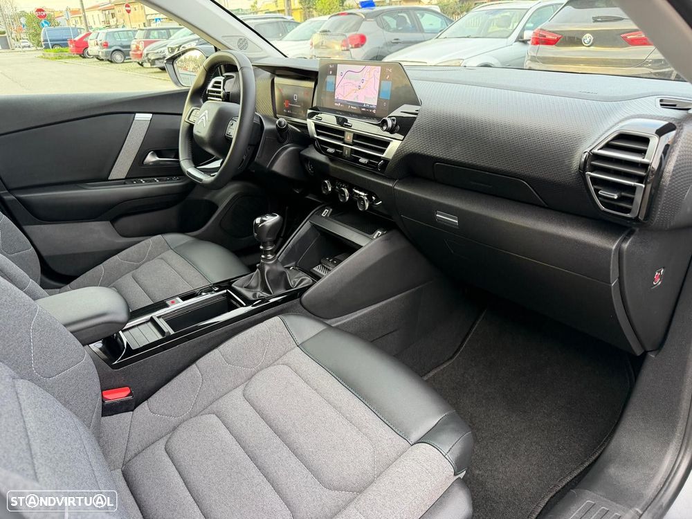 Citroën C4 1.2 PureTech Shine - 15